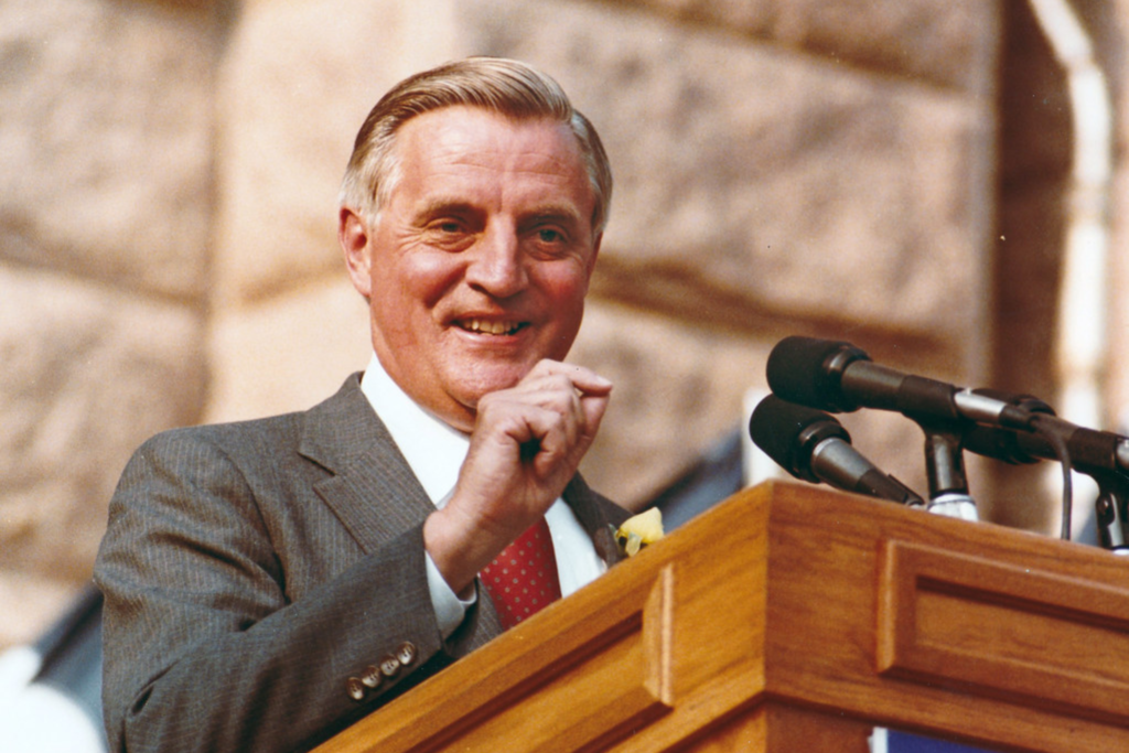 Former Vice President Walter Mondale has died Alpha News