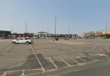 Victim carjacked at gunpoint in Rosedale mall parking lot