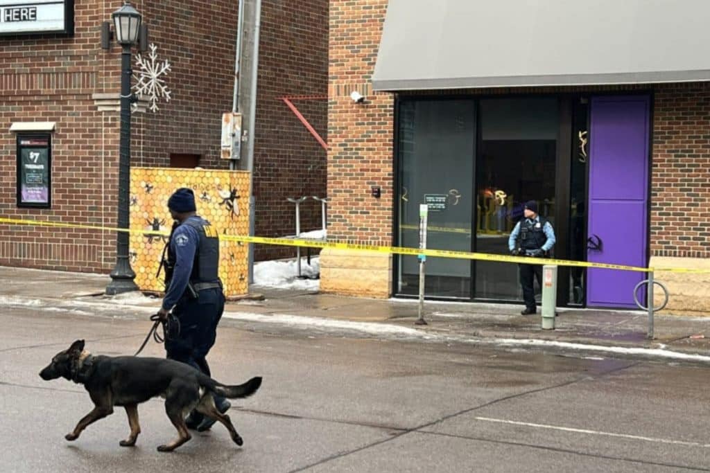 Two injured in Uptown Minneapolis lunchtime shooting Thursday | Alpha ...