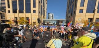 Keith Ellison, Tina Smith speak at ‘No Kings’ rally supported by Communist Party Keith Ellison