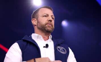 Markwayne Mullin