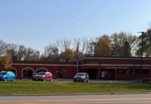 The Northwest Islamic Community Center and U.S. Postal Service share a building at 3300 Plymouth Blvd. in Plymouth, Minn.